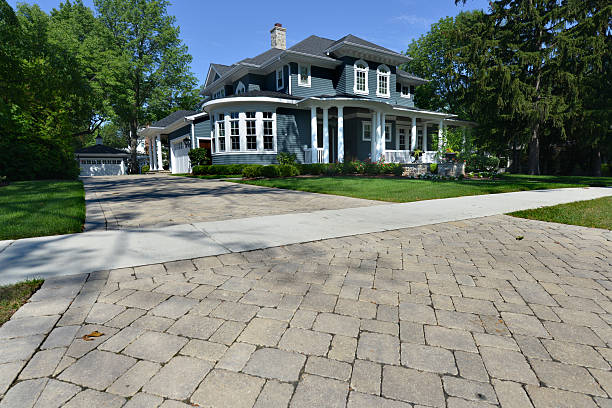 Best Commercial Driveway Pavers  in Lindenhurst, NY